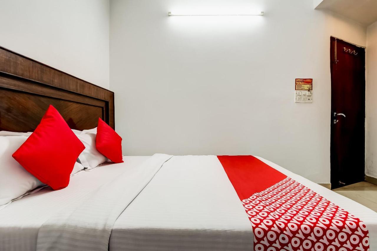 Oyo 7781 Hotel Sai International Нью-Делі Екстер'єр фото