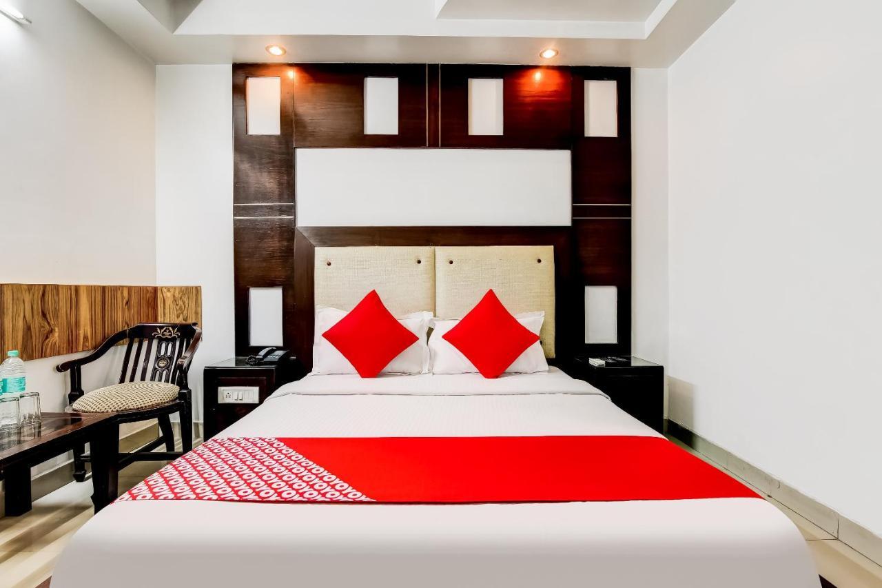 Oyo 7781 Hotel Sai International Нью-Делі Екстер'єр фото