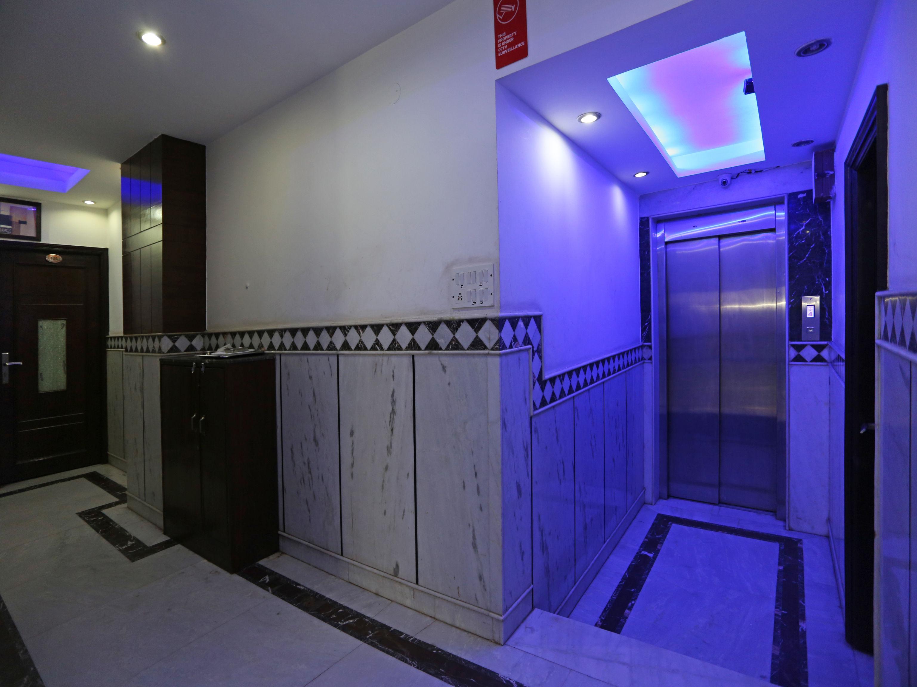 Oyo 7781 Hotel Sai International Нью-Делі Екстер'єр фото